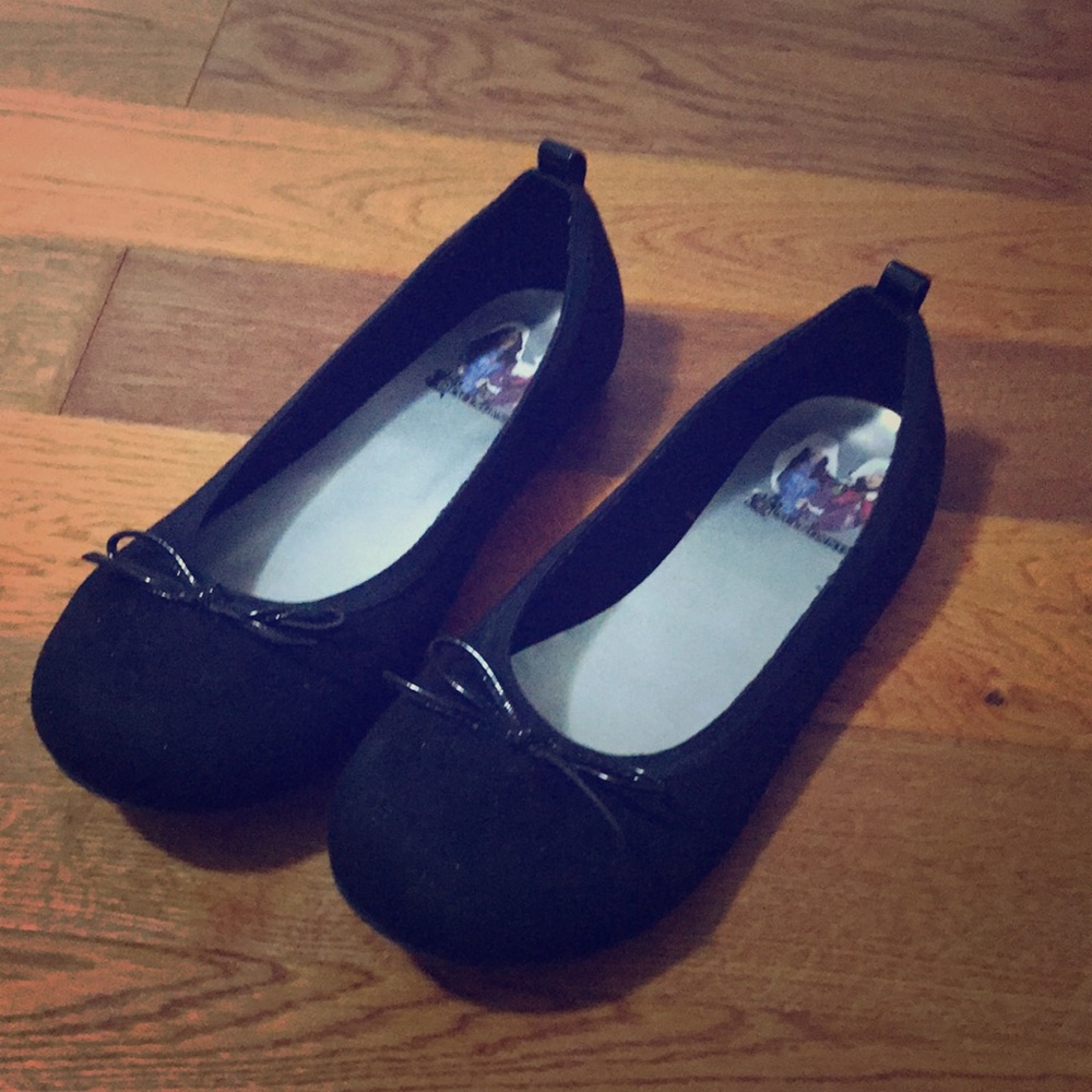Black flats